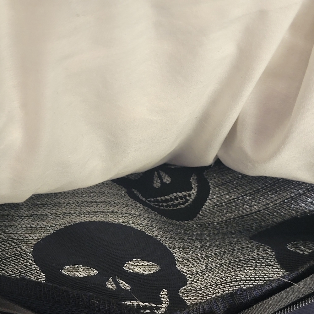 Caldeira Black, Navy and Silver Skull Accent Pillow New Rare - Picture 10 of 16